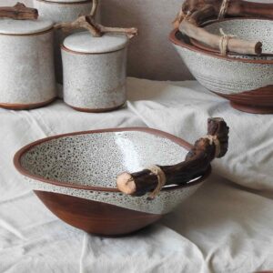 کاسه چوبدار