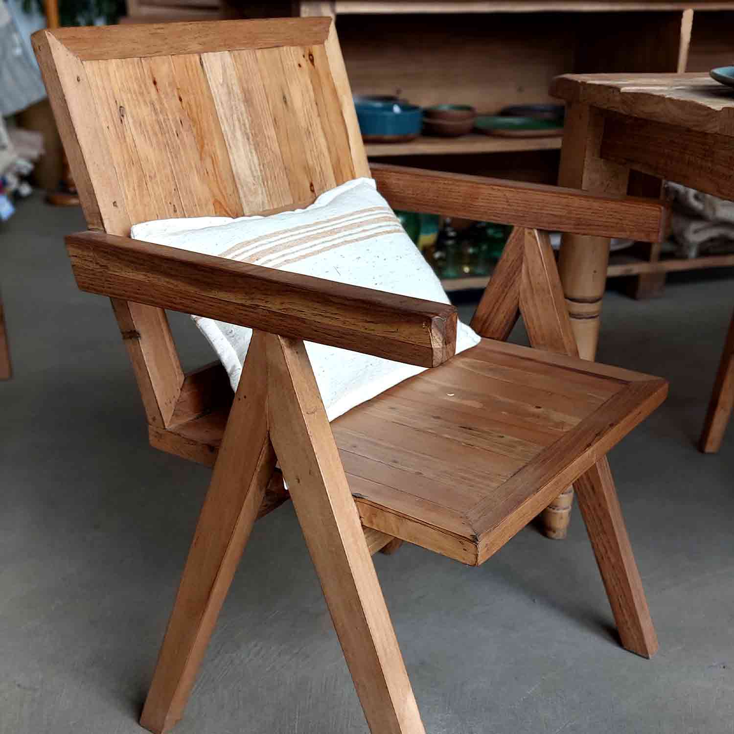 صندلی-چوبی8 صندلی دسته دار چوبی - Image 1